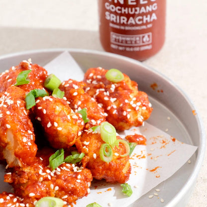 Weak Knees Gochujang Sriracha - 80oz Net Weight