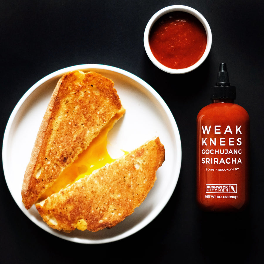 Weak Knees Sriracha Gift Set